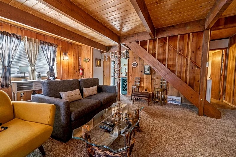 BIG BEAR TRANQUIL SKY CABIN in Sugarloaf, California, United States — photo 2