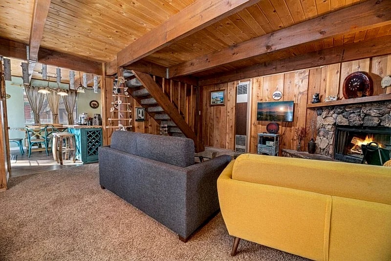 BIG BEAR TRANQUIL SKY CABIN in Sugarloaf, California, United States — photo 3