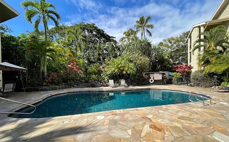 Kalanikai 303 - 2 blocks from the Kailua Pier in North Kona, Hawaii, United States — photo 3