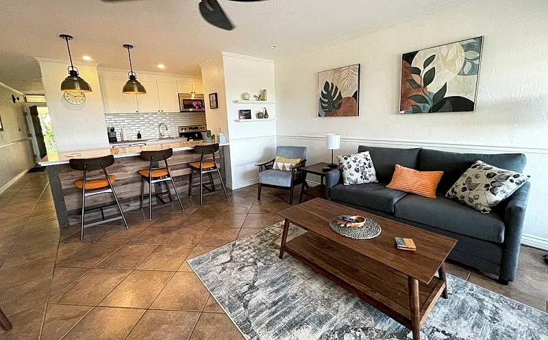 Kalanikai 303 - 2 blocks from the Kailua Pier