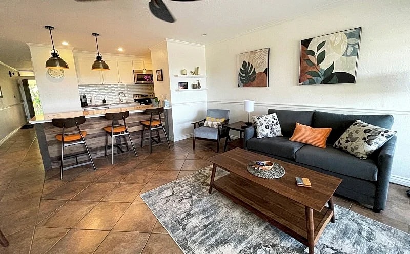 Kalanikai 303 - 2 blocks from the Kailua Pier