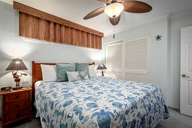 Kona Reef A-24 - True Oceanfront Condo in North Kona, Hawaii, United States — photo 4