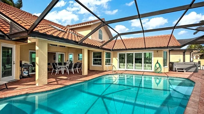 3123 Riverhouse King: 3123 Riverhouse King - Epic Riverfront View in Cape Coral, Florida, United States — photo 2