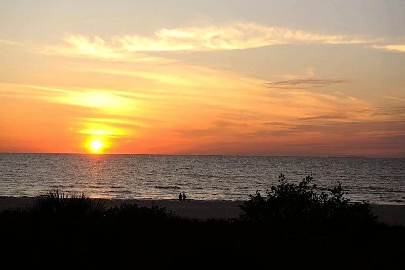 Marriott's Crystal Shores oceanfront resort. Beautiful Three Bedroom villa. in Marco Island, Florida, United States — photo 5