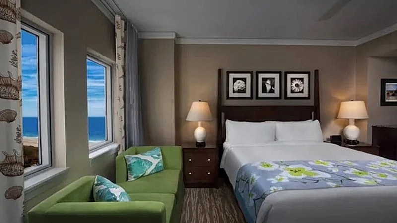 Beautiful two bedroom suite at Marriott Oceanwatch Villas at Grande Dunes in Myrtle Beach, South Carolina, United States — photo 2