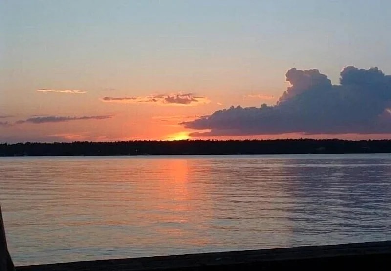 Fantastic Waterfront & Gorgeous Sunsets - Bobcaygeon - Kawartha Lakes in Kawartha Lakes, Ontario, Canada — photo 1