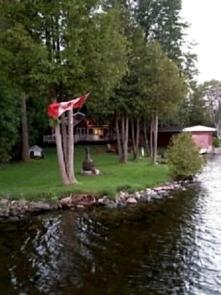 Stunning Executive, Post & Beam, Fenelon Falls/Bobcaygeon Waterfront Retreat in Kawartha Lakes, Ontario, Canada — photo 3