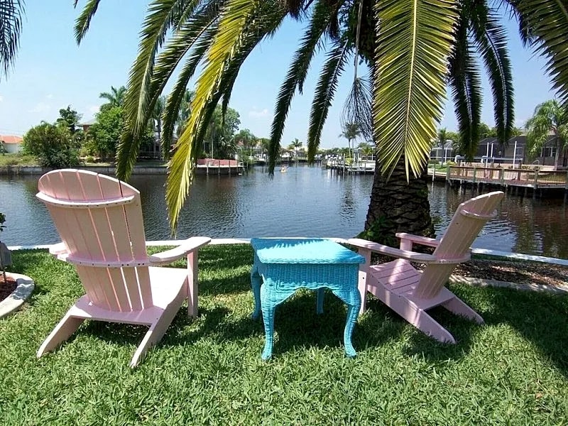 Villa Lady Jane 1049 - SE Cape Coral 3b 2ba Gulf Access, Pool & Spa Boat Dock Bicycles in Cape Coral, Florida, United States — photo 2