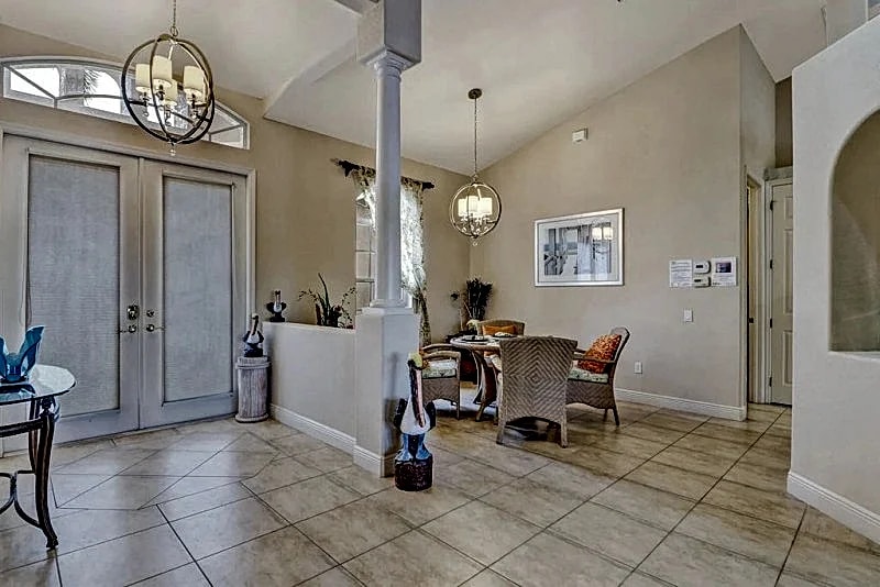 Villa Blue Water 1022 SW Cape Coral 4b 3ba luxury home electric heated pool and spa in Cape Coral, Florida, United States — photo 3