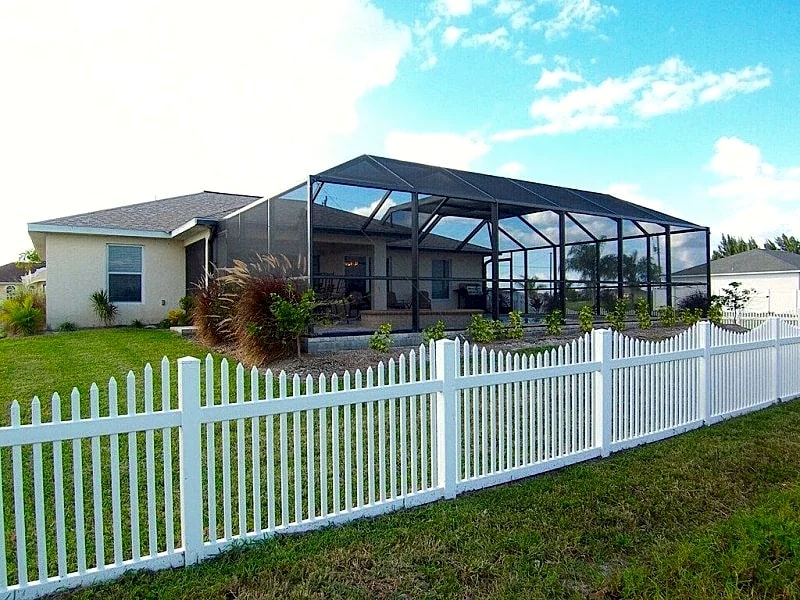 Villa Sea Star 1006 NE Cape Coral 3br /ba heated Pool and Spa off water in Cape Coral, Florida, United States — photo 4