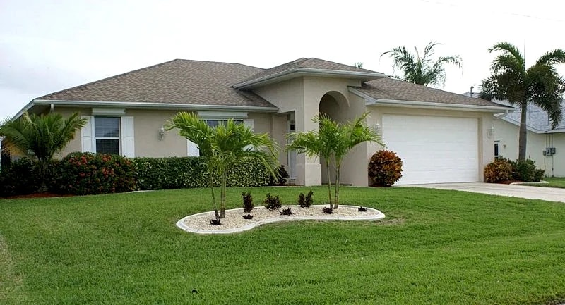 Villa Rubicon 1005 SE Cape Coral 3b 2ba electric heated Pool Gulf Access Canal free internet in Cape Coral, Florida, United States — photo 1