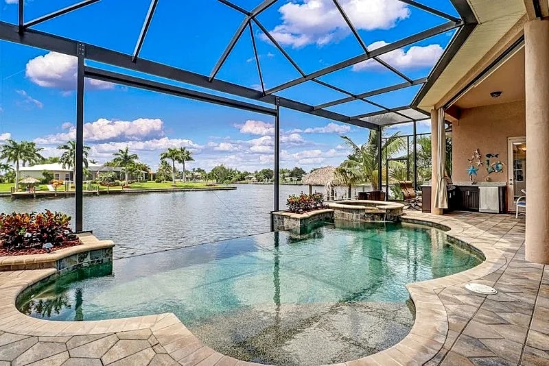 Marabella 1007 - 3 Bedroom, 3 Bathroom Pool and Spa in Cape Coral, Florida, United States — photo 2