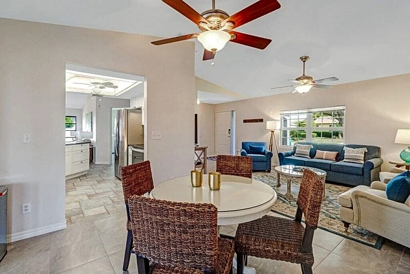 The Four Aces 1012 - 3Bd/2B Waterfront Pool home in SE Cape Coral with Boat Dock, No Lift! in Cape Coral, Florida, United States — photo 5