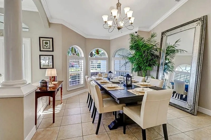 Catch of the Day 1014 - SE Cape Coral Gulf access Canal, Luxury Pool Home, Nautical feel in Cape Coral, Florida, United States — photo 5