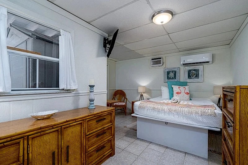 258 Ostego Lazy Lobster Lower | Coastal Vacation in Fort Myers Beach, Florida, United States — photo 5