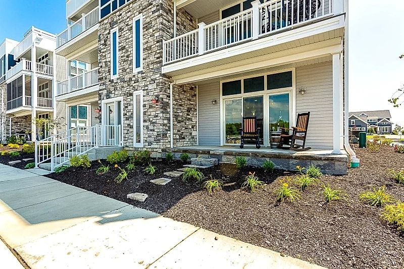 Lake House Ohio-3 Bedroom Condo with Pool & Dock in Lakeside Marblehead, Ohio, United States — photo 3