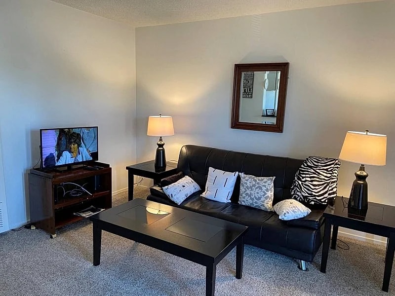 Lovely one bedroom apartment with parking Garage in Long Beach, California, United States — photo 2
