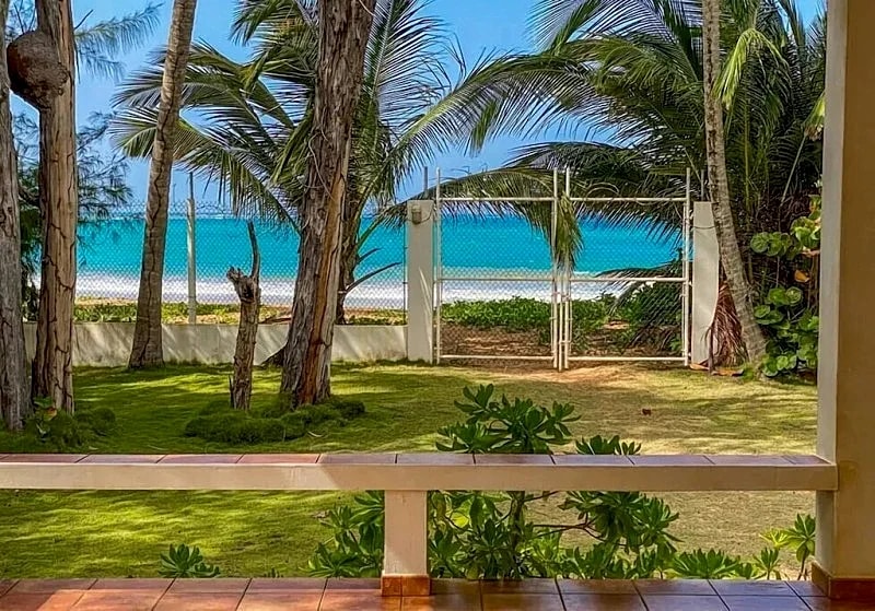 Wonderful 4 br for 16 beachfront Luquillo Vacation Home! Puerto Rico in Fortuna, Luquillo, Puerto Rico — photo 3