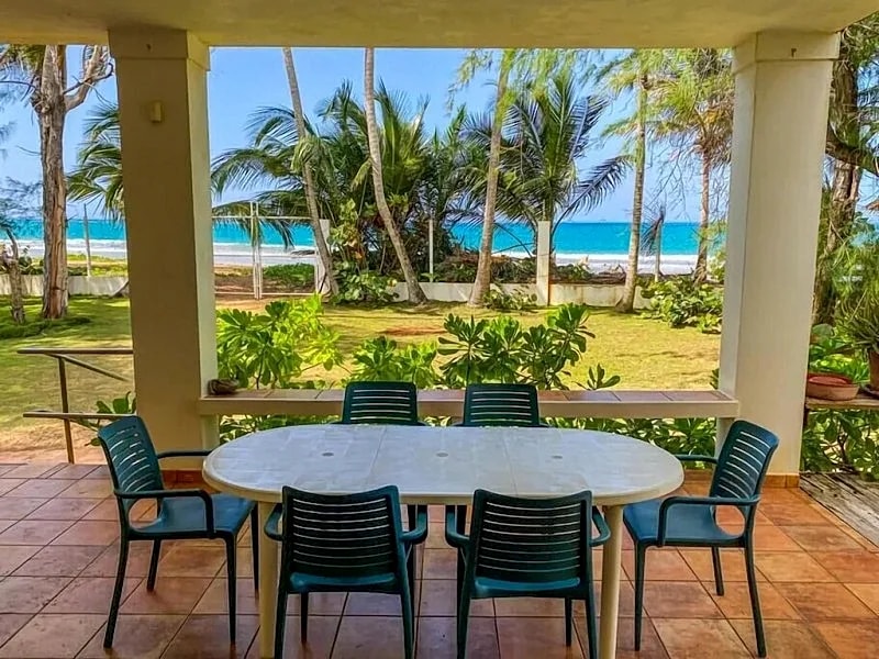 Wonderful 4 br for 16 beachfront Luquillo Vacation Home! Puerto Rico in Fortuna, Luquillo, Puerto Rico — photo 2