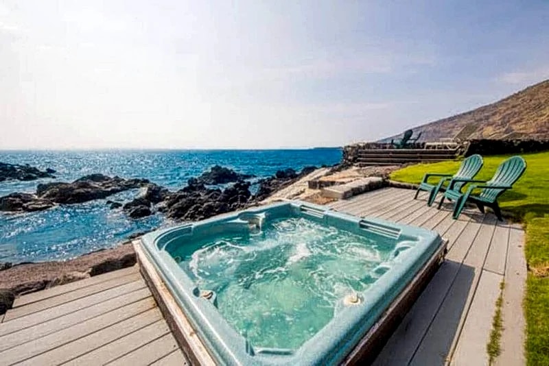 Oceanfront 4 BR for 12! Weddings/Receptions! Captain Cook Rentals