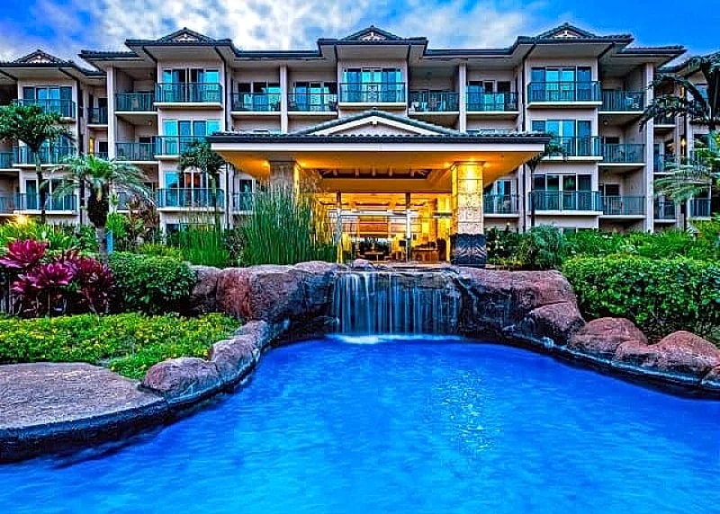 Oceanfront 2 Bedroom Kapaa Vacation Home w/AC! in Kapaa, Hawaii, United States — photo 2