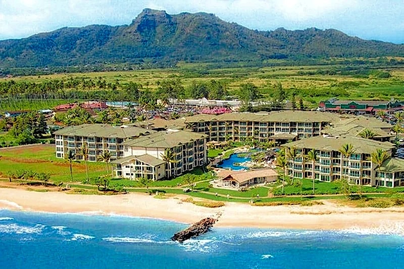 Top floor 2 bedroom Oceanfront Kapaa Vacation Home! in Kapaa, Hawaii, United States — photo 2