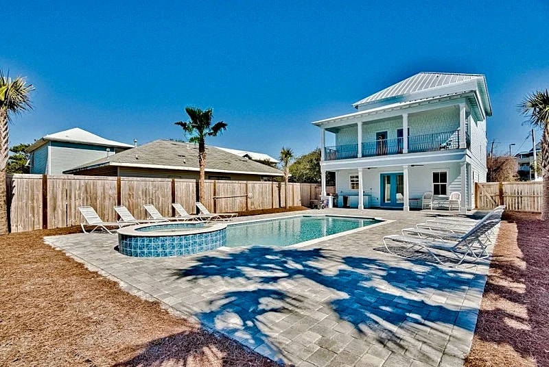 Atlantis | Game Room | Pool & Hot Tub | Weddings | Beach Views | Golf Cart in Destin, Florida, United States — photo 4