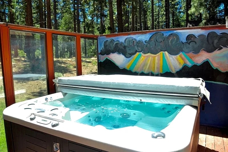 Close To Everything, but Away From It All! Pet Friendly Paradise Forest Back in South Lake Tahoe, California, United States — photo 4