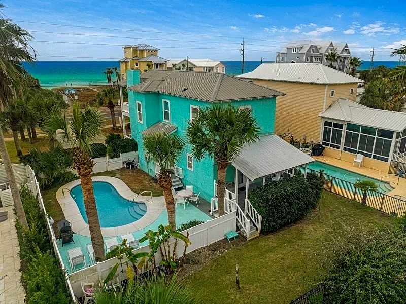 Private Pool! Directly Across the Street from Beach Access #82! Fall Specials! in Panama City Beach, Florida, United States — photo 2