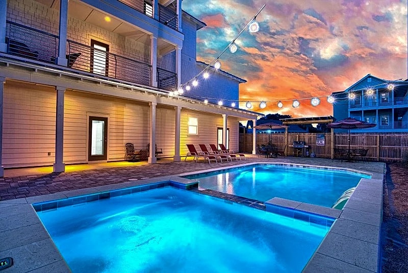 Coastal Charmer | Beach Views | Pool & Hot Tub | Game Room | Golf Cart | Weddings in Destin, Florida, United States — photo 2