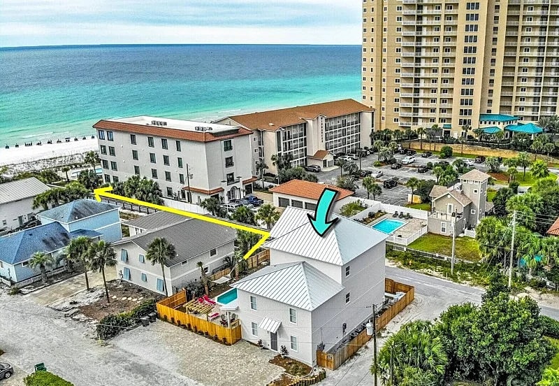 Coastal Charmer | Beach Views | Pool & Hot Tub | Game Room | Golf Cart | Weddings in Destin, Florida, United States — photo 5