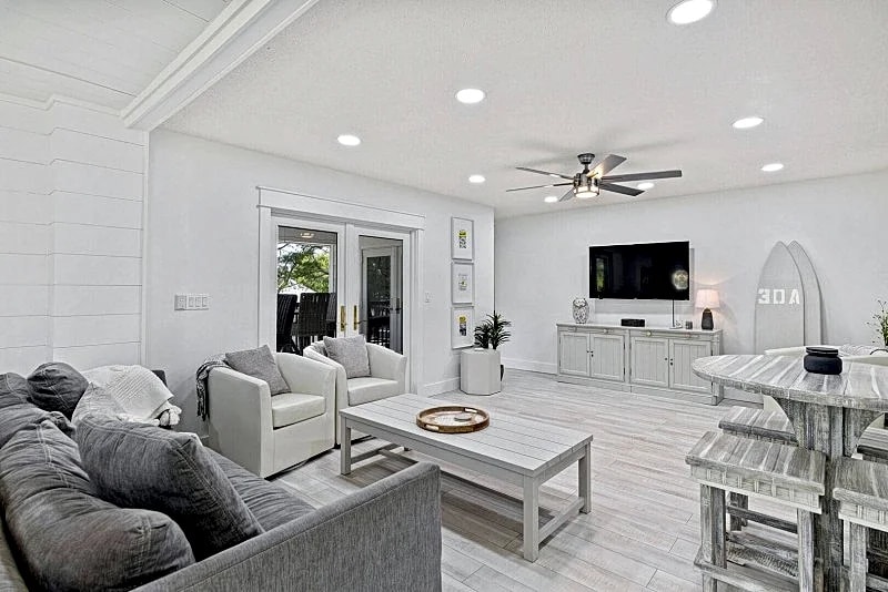 Coconut Castle: Private Pool/Spa, Pool Table, WIFI, Pet Friendly, Gas Grills in Santa Rosa Beach, Florida, United States — photo 3