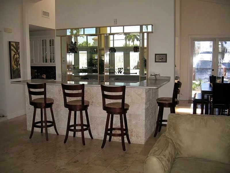 Waterfront with Yacht, Newly Remodeled & Furnished - Pompano Beach in Pompano Beach, Florida, United States — photo 4