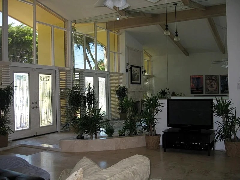 Waterfront with Yacht, Newly Remodeled & Furnished - Pompano Beach in Pompano Beach, Florida, United States — photo 5