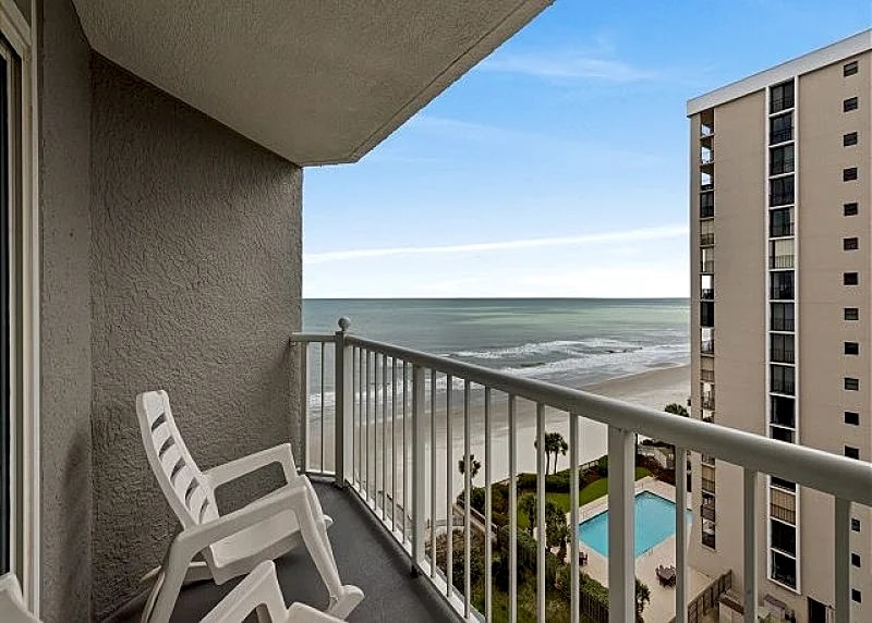 Ocean view condo in the fantastic Seawatch Resort + FREE DAILY ACTIVITIES! in Myrtle Beach, South Carolina, United States — photo 2