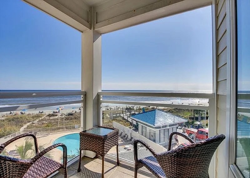 Newly renovated, 3rd floor, oceanfront condo + FREE DAILY ACTIVITIES in North Myrtle Beach, South Carolina, United States — photo 3