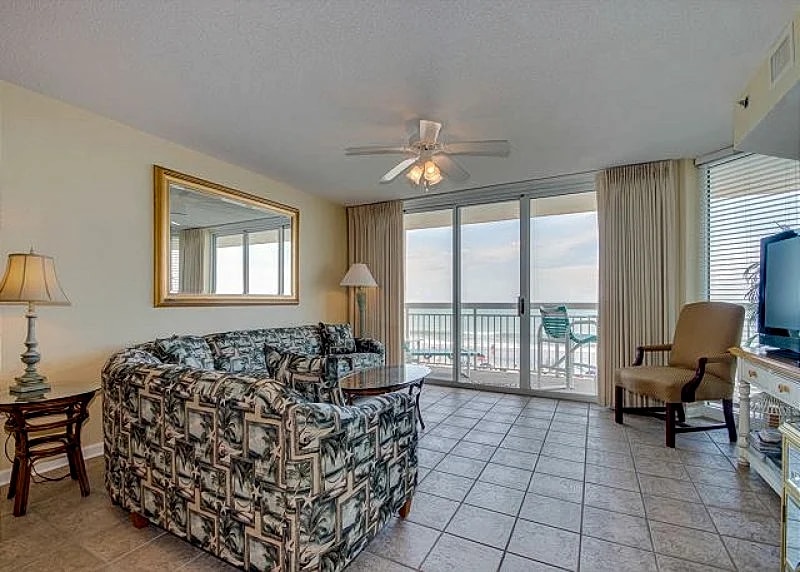 Oceanfront luxury condo and great amenities + FREE DAILY ACTIVITIES! in North Myrtle Beach, South Carolina, United States — photo 2