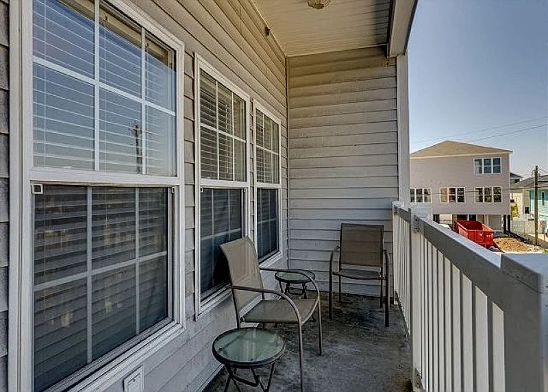 Spacious 2 story condo on the 2nd row + FREE DAILY ACTIVITIES!!! in North Myrtle Beach, South Carolina, United States — photo 5