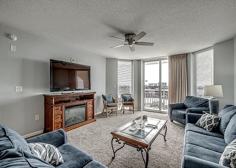 Spacious condo in Barefoot Golf Resort + FREE DAILY ACTIVITIES!