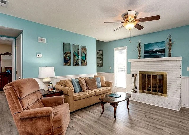 Private Beach House, 3 Minute Walk To The Beach + FREE DAILY ACTIVITIES! in North Myrtle Beach, South Carolina, United States — photo 3