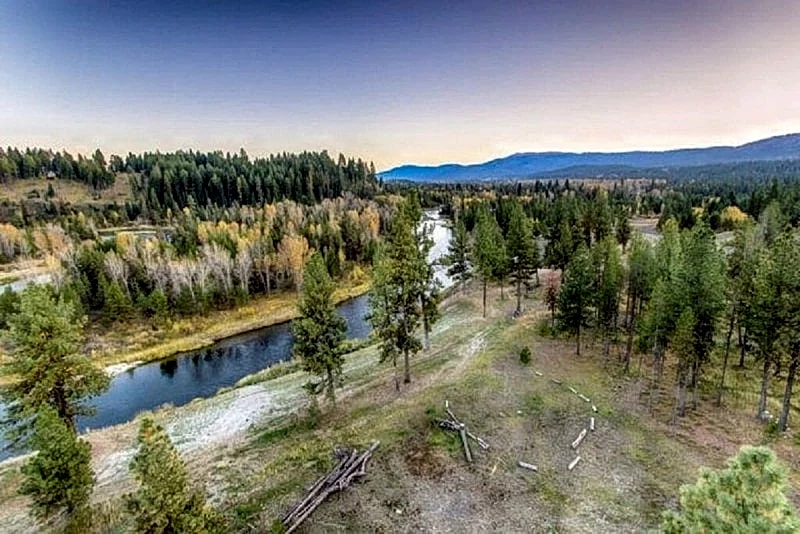 Red Tail on the River - Private Hot Tub - River - Clubhouse w/gym, seasonal pool, sauna - Luxury in McCall, Idaho, United States — photo 3
