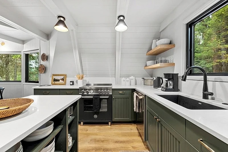 New! River Cabin A-Frame-Remodeled A-Frame on the river, walk to town, lake & dining in McCall, Idaho, United States — photo 5