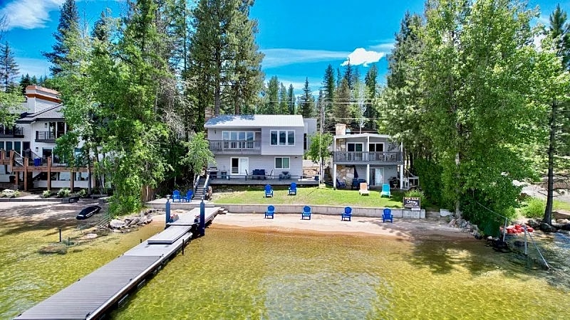 Almost Heaven-Lakefront-Shared dock w/Annie's Place-Rent both for a 6-room getaway for large groups! in McCall, Idaho, United States — photo 2