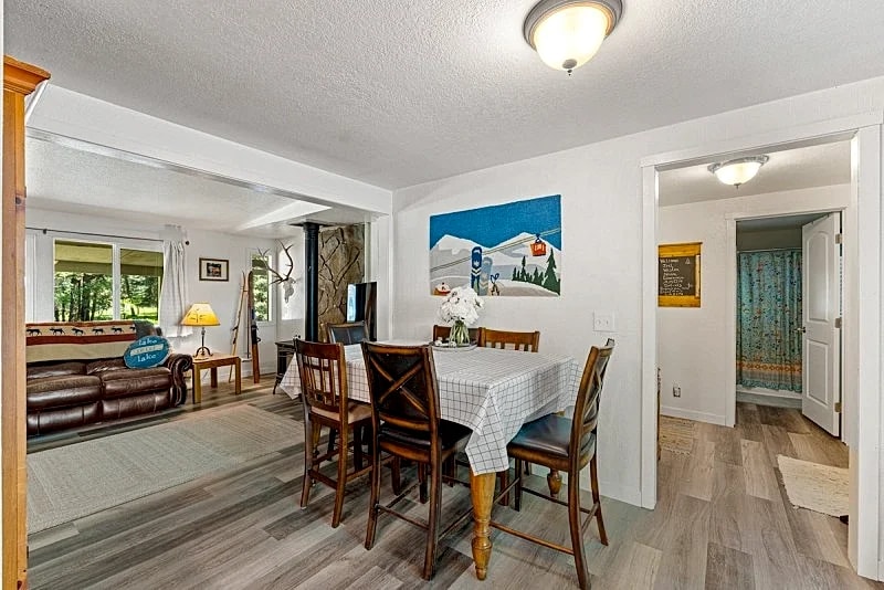 New! Break at 208, walk to lake, park, downtown, hospital - pet-friendly in McCall, Idaho, United States — photo 5