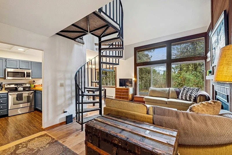 New! Brundage Meadows 1 - Bright, cozy - 2story - wood stove - forest views - by trails, lake, town in McCall, Idaho, United States — photo 2