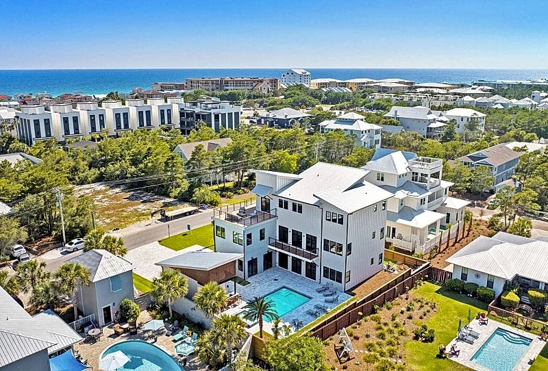 Emerald Palace | Pool | Hot Tub | Game Room | Weddings | Movie Room in Santa Rosa Beach, Florida, United States — photo 3