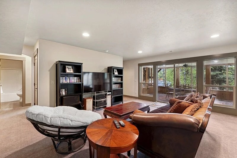 New! Lilac Lodge - Retreat close to downtown and golf course in McCall, Idaho, United States — photo 4