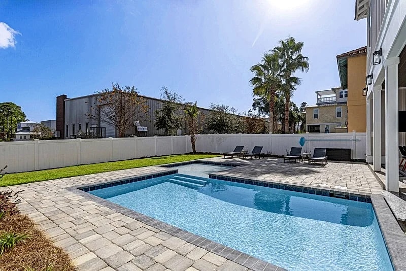 Salty Sisters | Heated Pool | Weddings | Views | Golf Cart in Destin, Florida, United States — photo 4