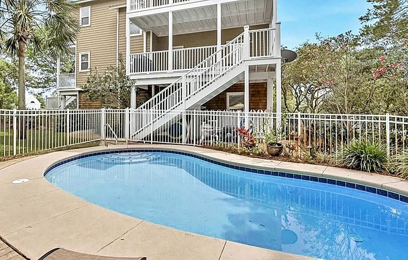 Seaclusion 30a | Beach Views | Heated Pool | Weddings | Fenced Yard | Golf in Santa Rosa Beach, Florida, United States — photo 5