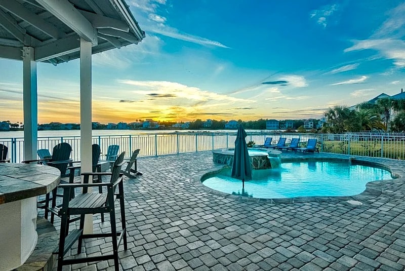 Sundancer | Waterfront Mansion | Hot Tub & Pool | Golf Cart | Putting Green in Destin, Florida, United States — photo 5